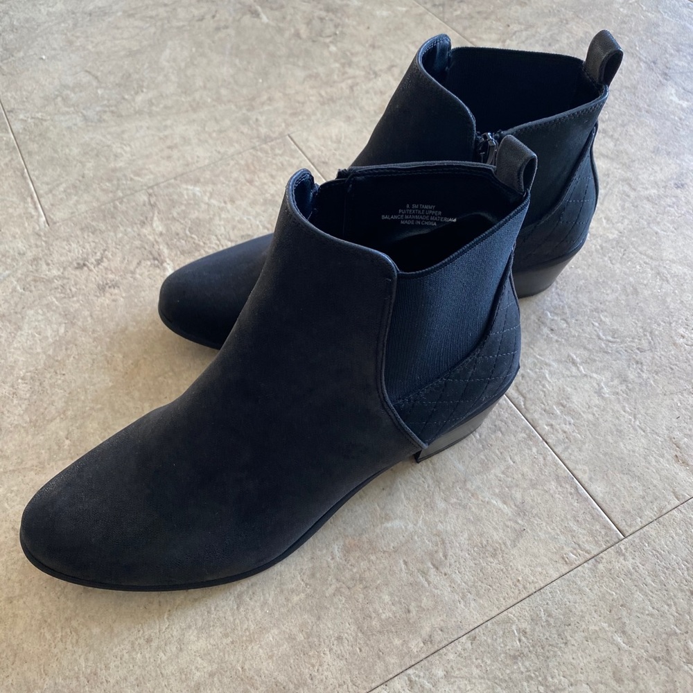 Size 9.5 Madeline ankle boots